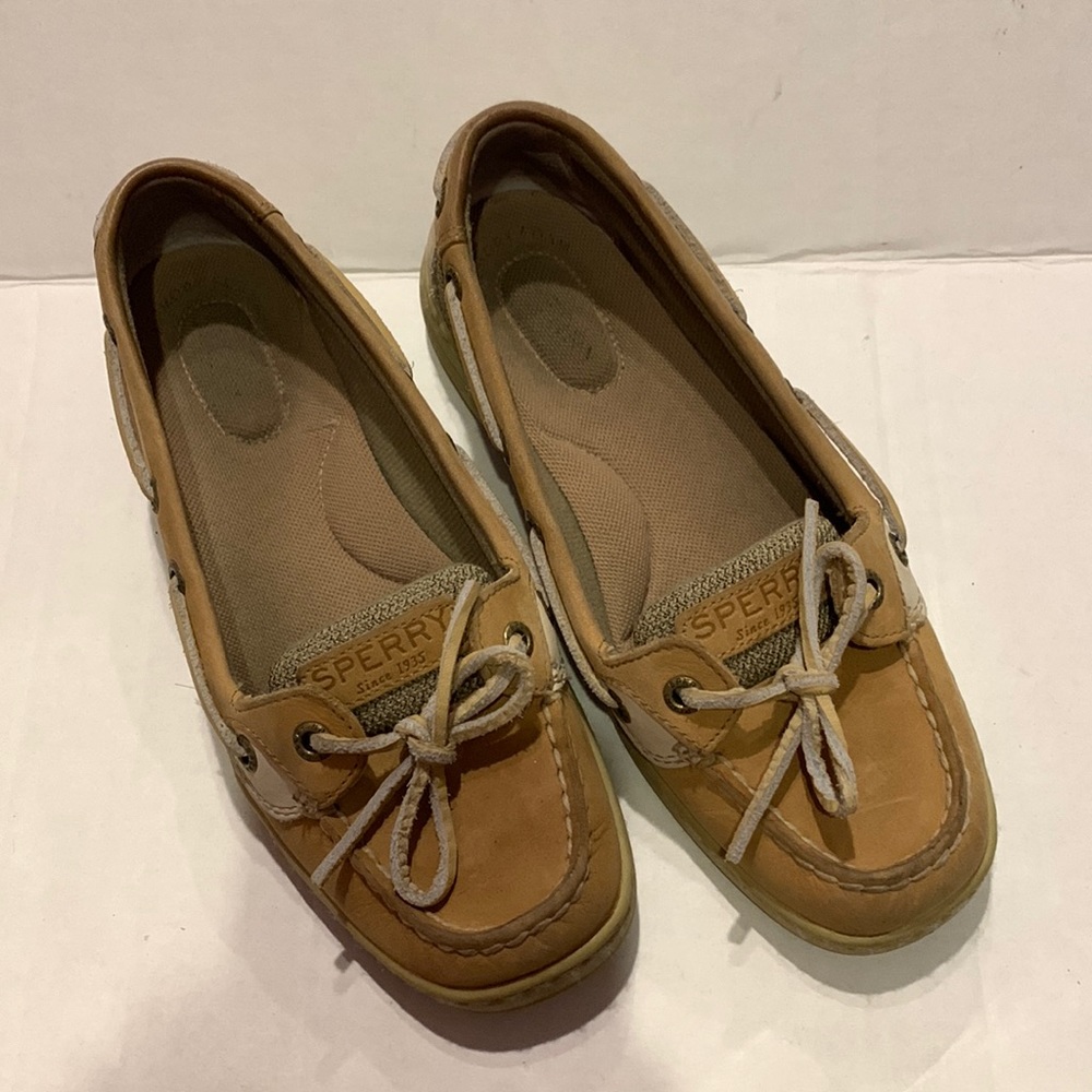 Sperry boat shoes slip ons size 6.5